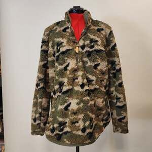 SHE Outdoor Women's Camo Sherpa Fleece Quarter-Zip Pullover